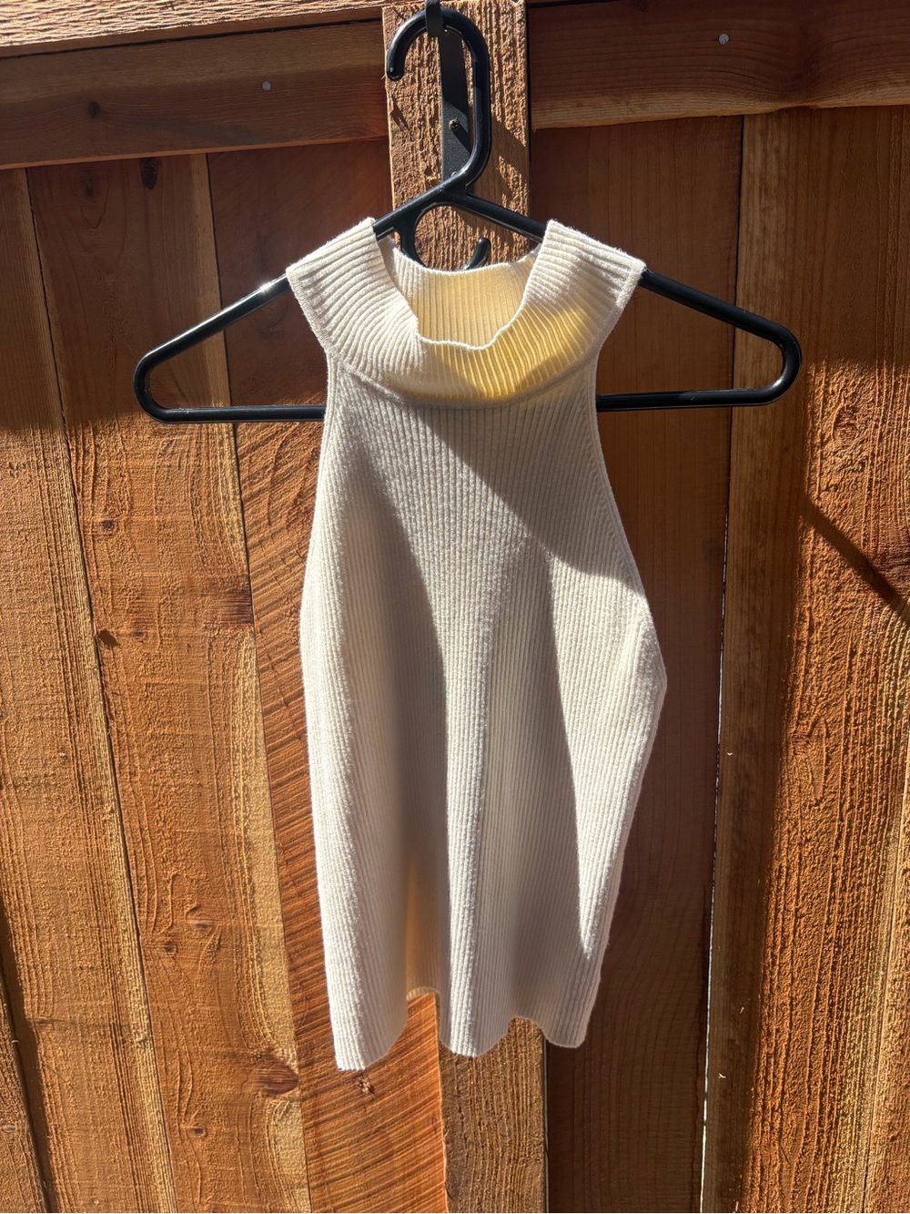 Line & Dot Ivory Ribbed Mock Neck Sleeveless Sweater Top Size L